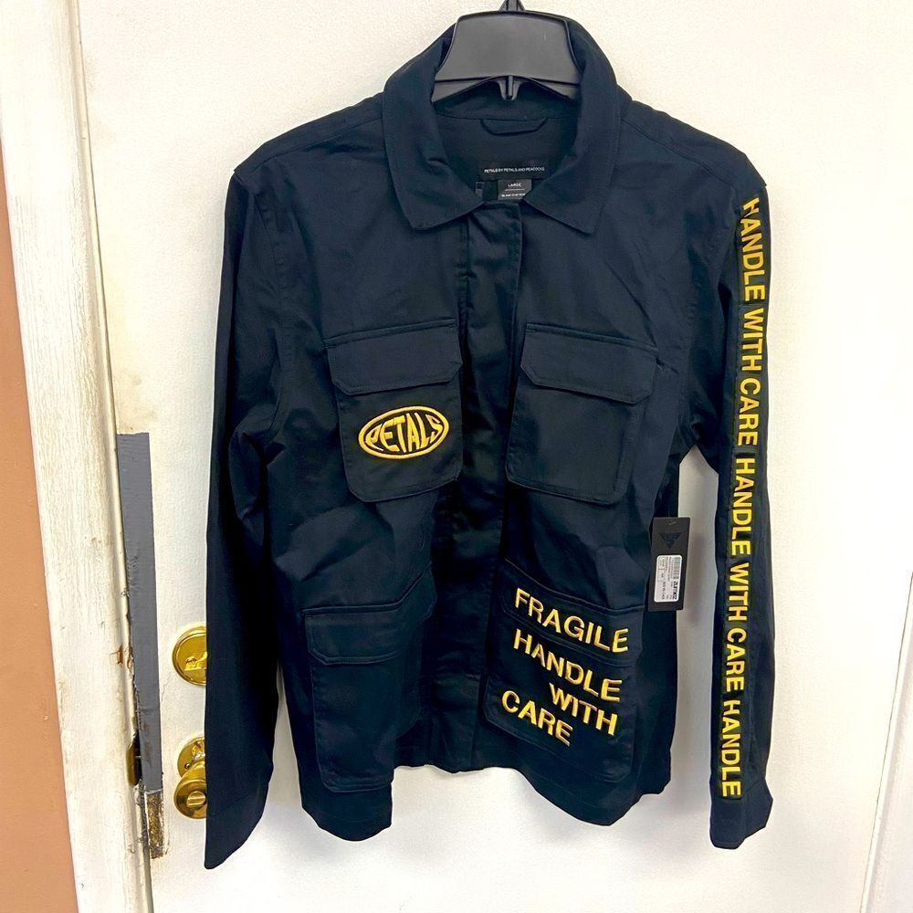 NWT Petals and Peacocks Handle With Care Button Up Longsleeve Large Zuniga